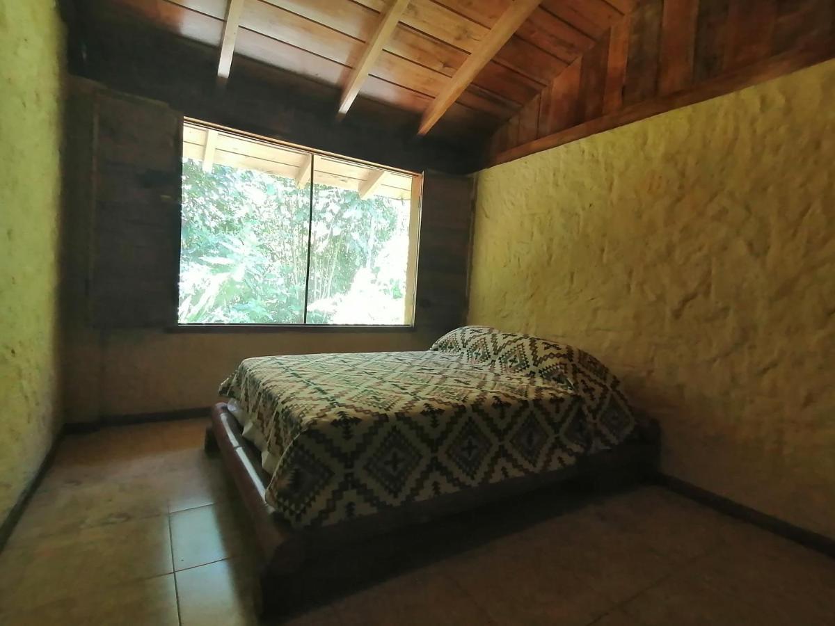 Hotel La Chonta Mindo Habitación foto